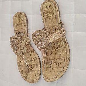 American Eagle Thong Sandals